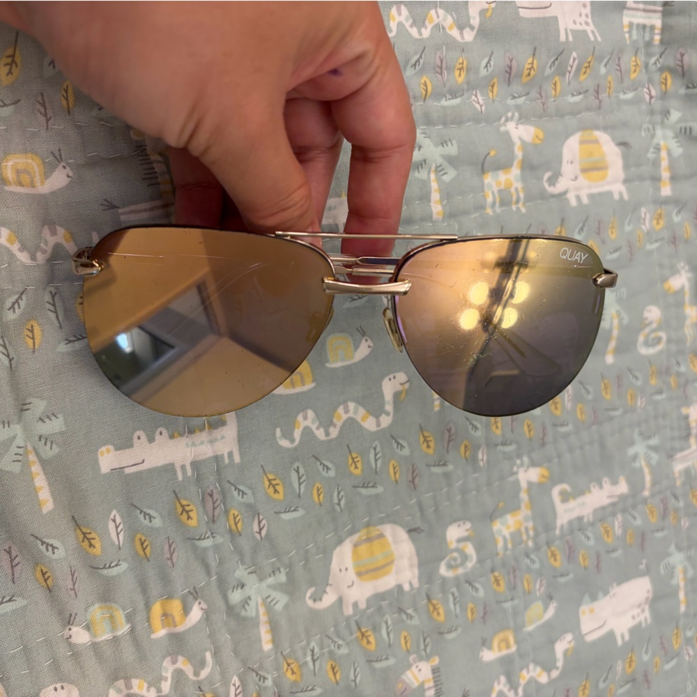 QUAY Sunglasses (PRICE FIRM)